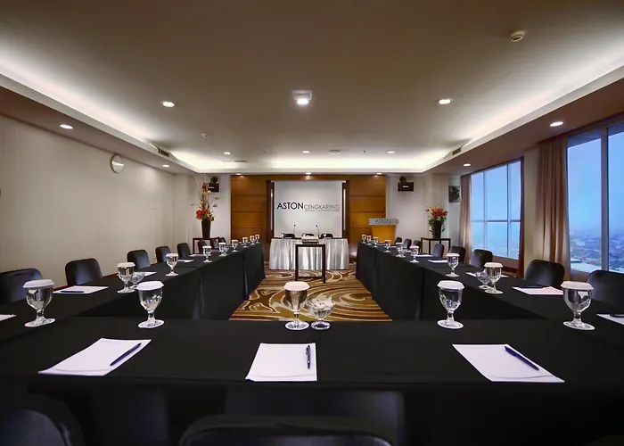 Royal Palm Hotel & Conference Center Cengkareng Yakarta