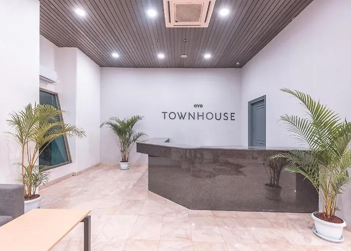 Oyo Townhouse 2 Hotel Gunung Sahari Jakarta